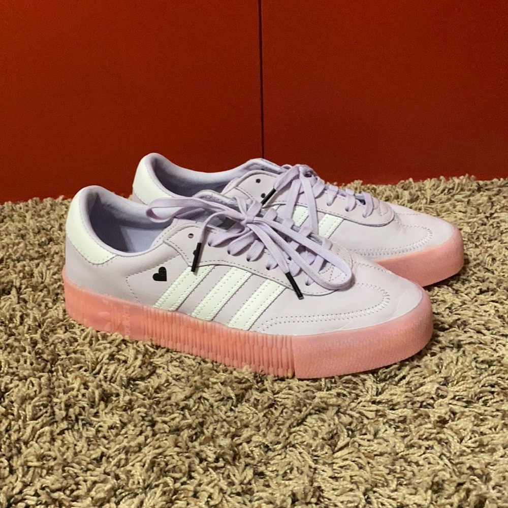 💜 Adidas Pastel Sneakers 💜